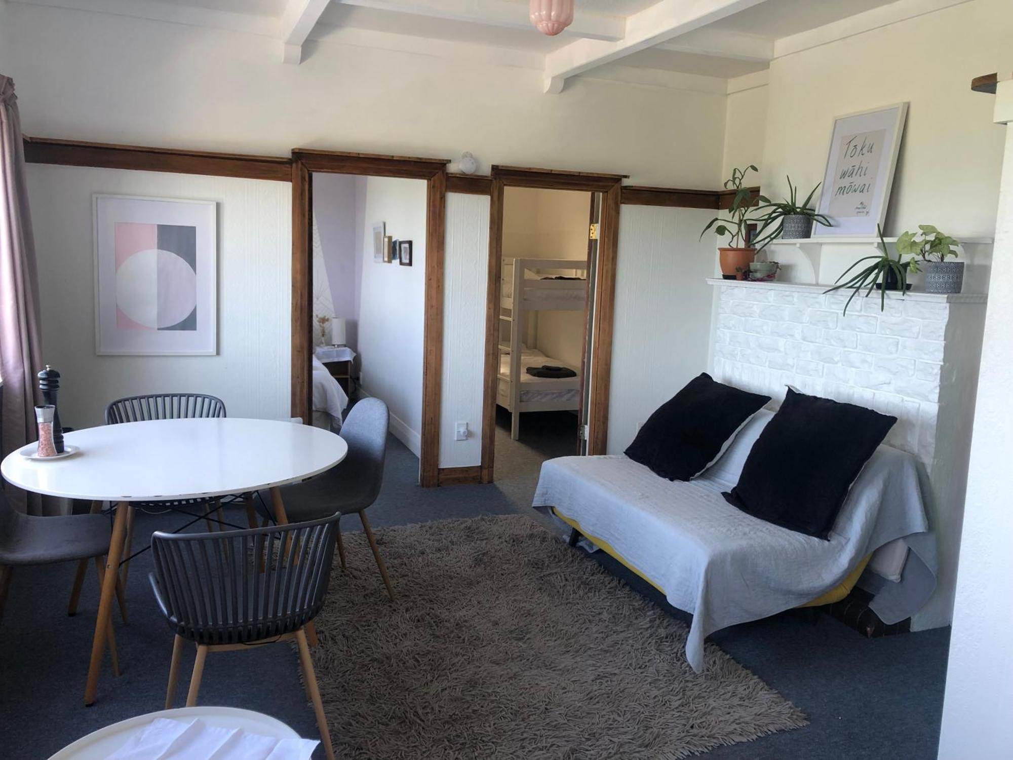 Seafront Haven In Island Bay With Deck, Outdoor Bath, And Parking Lägenhet Wellington Exteriör bild
